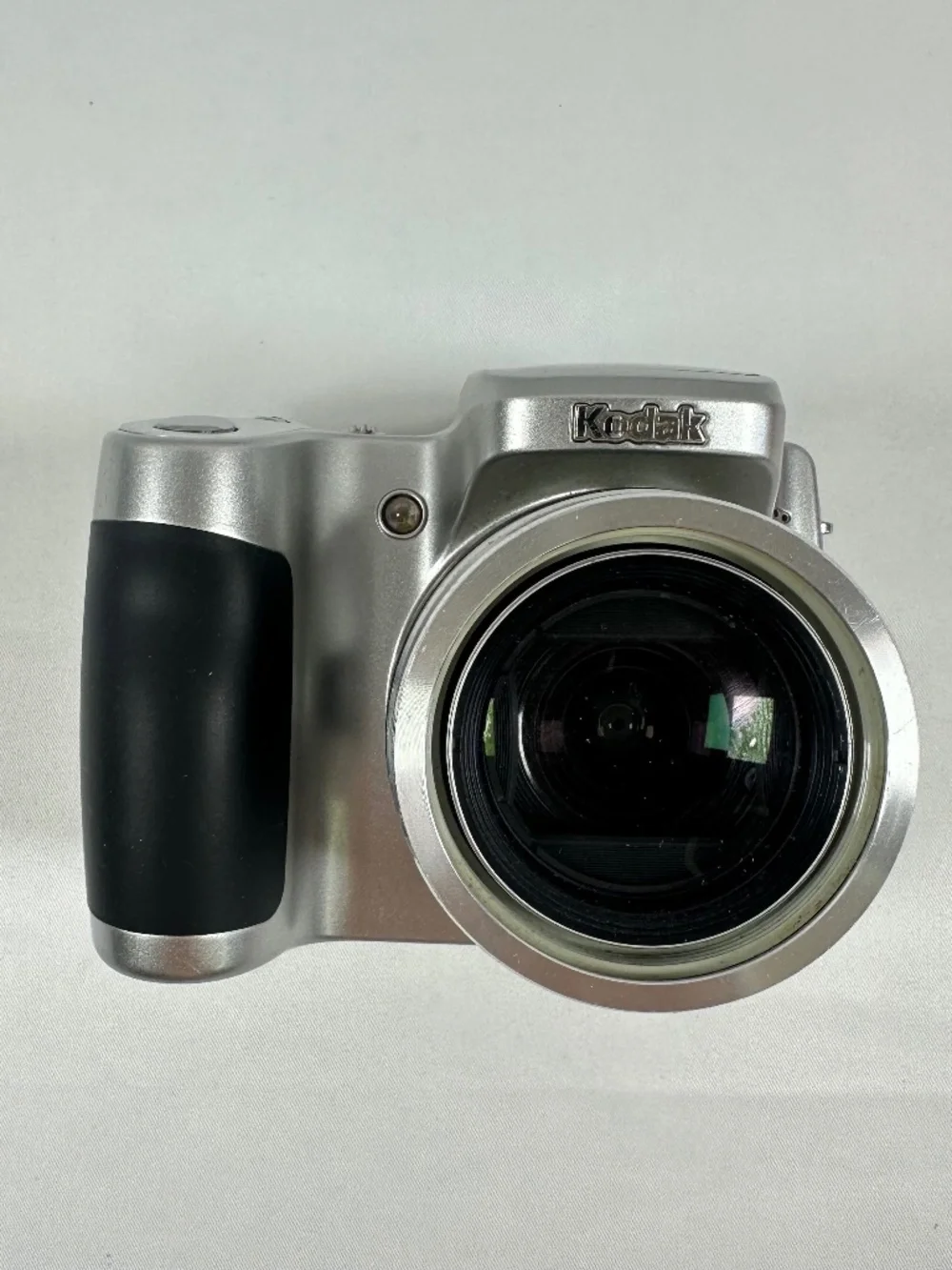 Kodak EasyShare Z650 Zoom Digital Camera, KCKFL61702125, Silver, FOR PARTS.